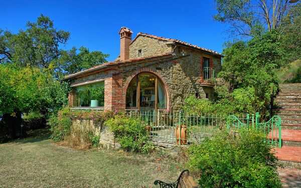 Gellino: Extérieurs, Jardin