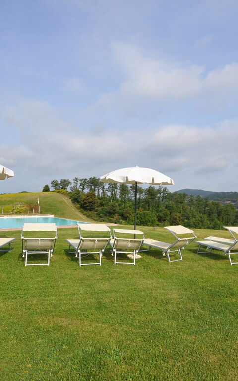 Villa Gaeta: bassin, Jardin