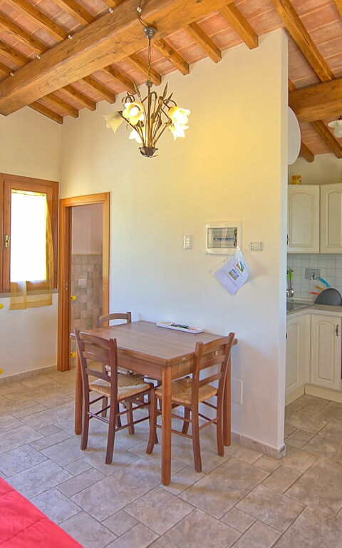 Villa Roberto: Cuisine, Salle à manger, Salon