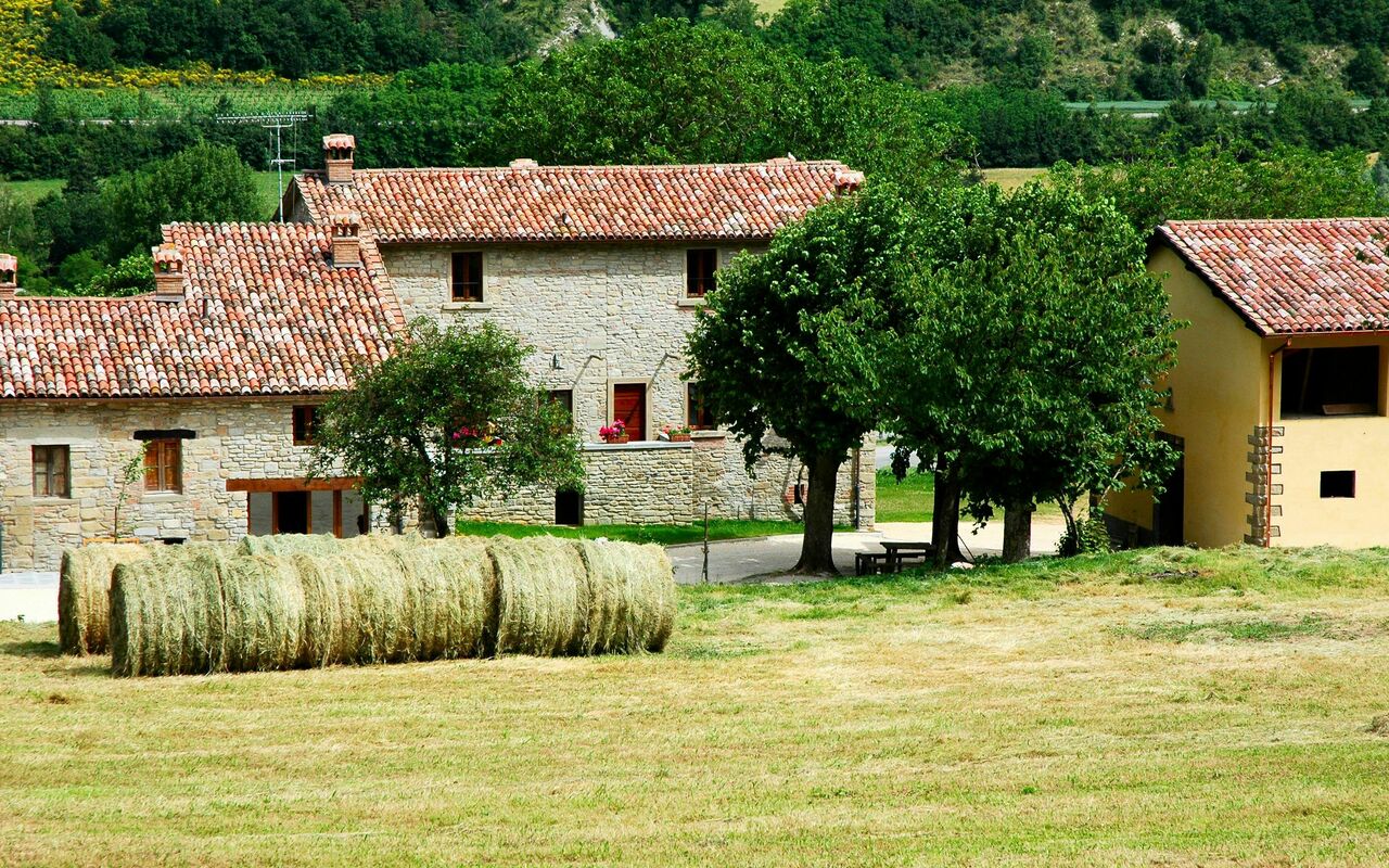 Marradi: Extérieur, Vues