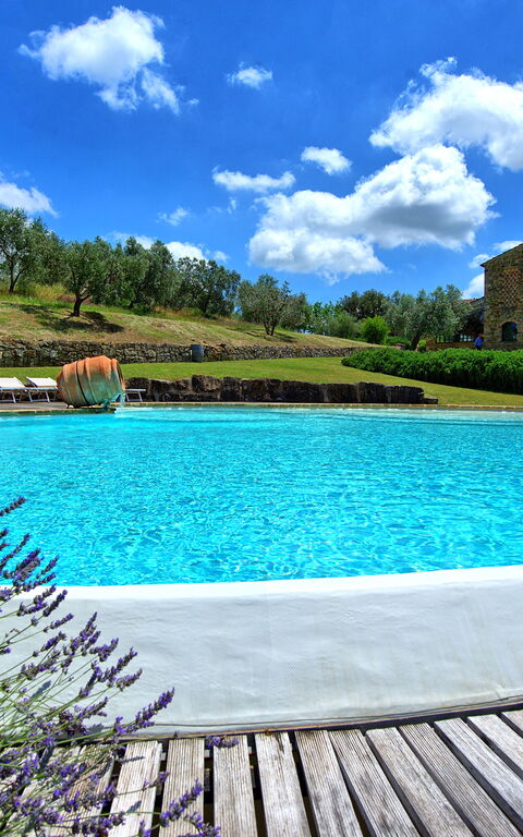 Villa Ferdinando: bassin, Été