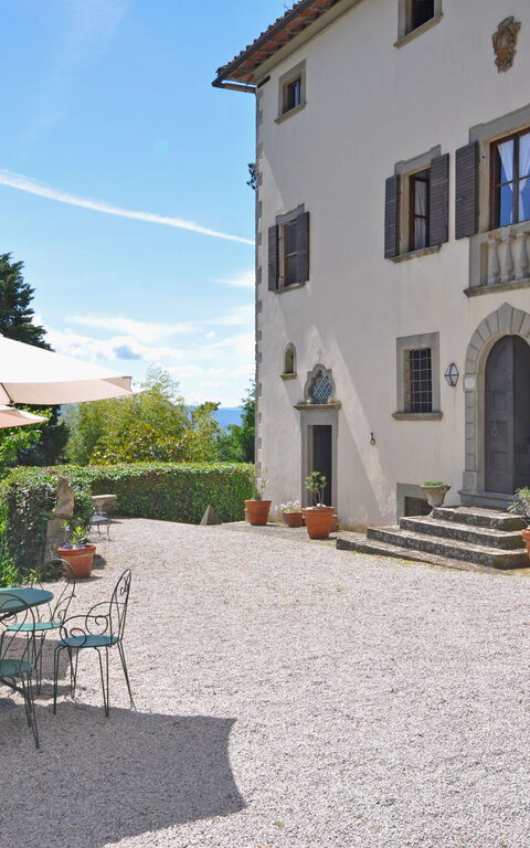 Civetta: Extérieur, Extérieurs