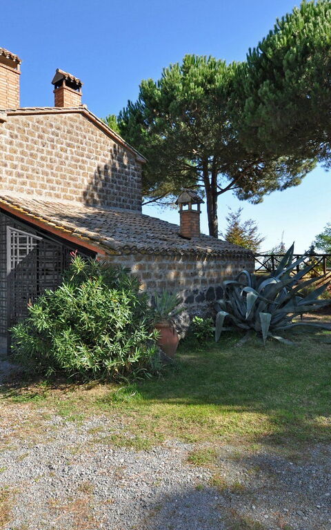 Ginestrella: Extérieurs, Jardin