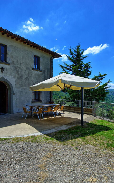 Panzalla: Extérieurs, Jardin