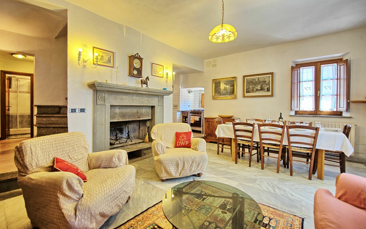 Logement Rondini: Salle à manger, Salon