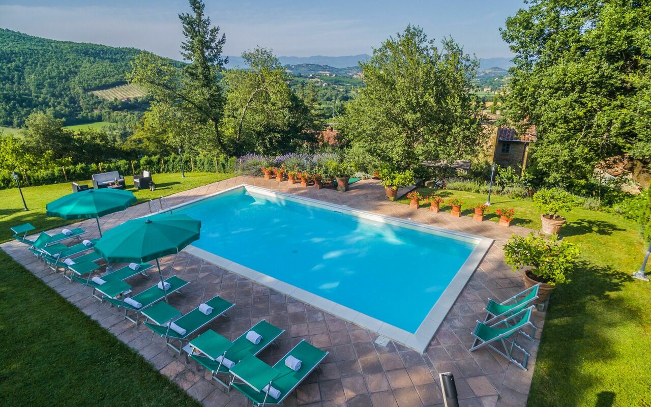 Torre Del Cielo: bassin, Jardin