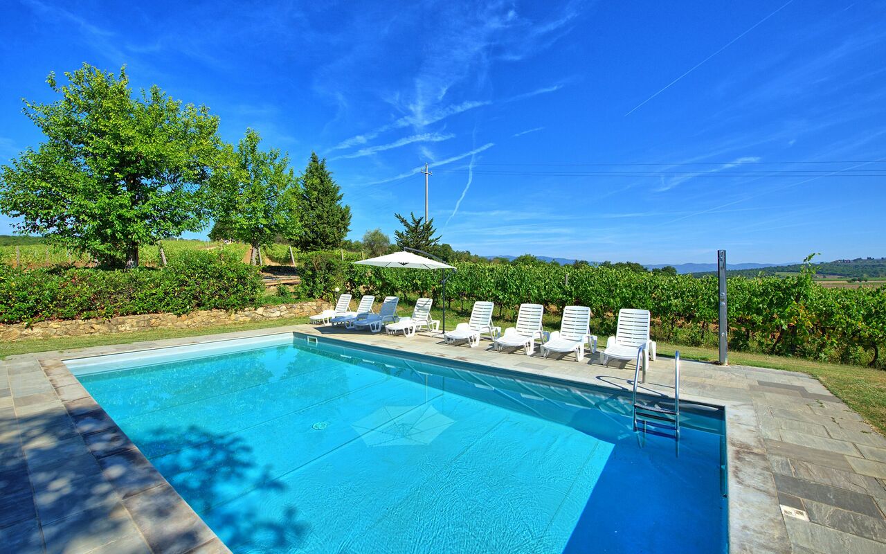 Scerfio: bassin, Été, Extérieur