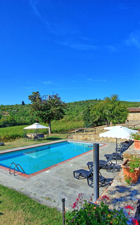 Casavecchia: bassin, Été, Extérieur, Jardin