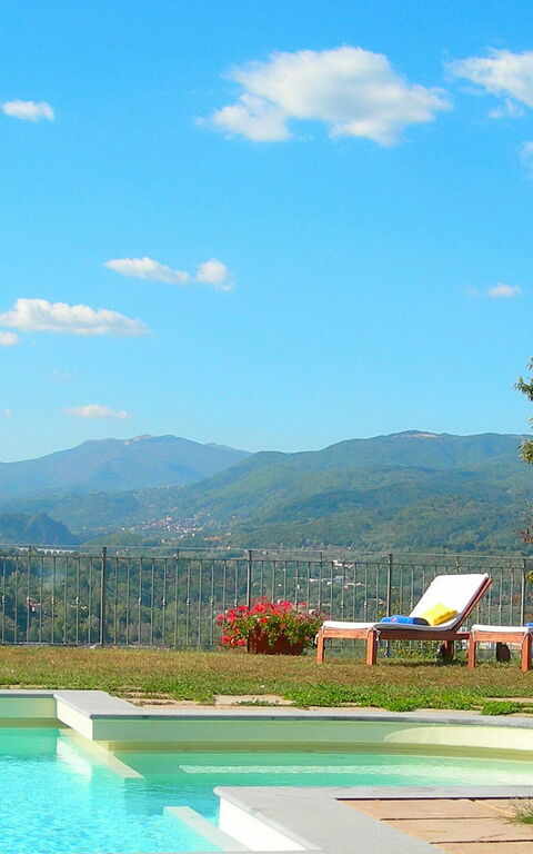 Villa Saida: bassin, Jardin