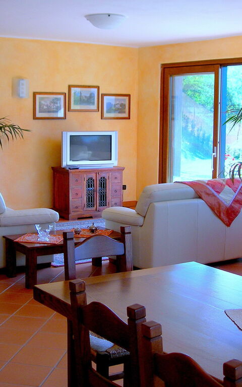 Villa Saida: Salle à manger, Salon