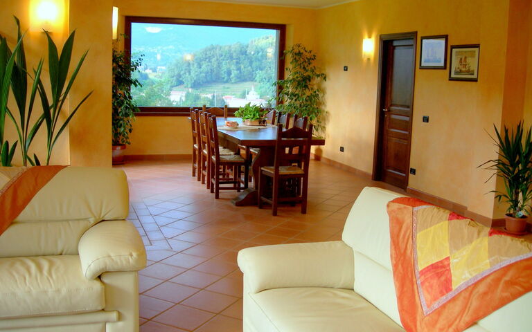 Villa Saida: Salle à manger