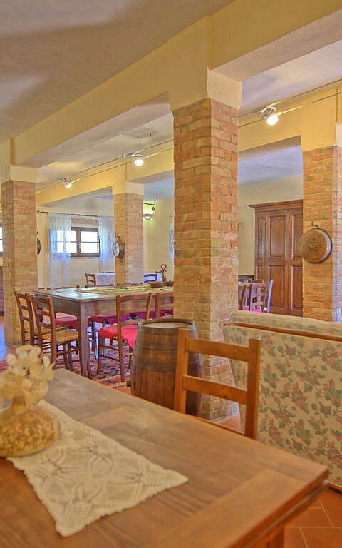 Cerretalta: Salle à manger, Salon