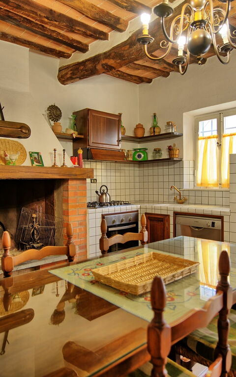 Villa Buonaparte: Cuisine, Salle à manger