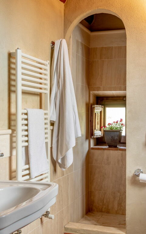 Villa Gerlino: chambre à coucher