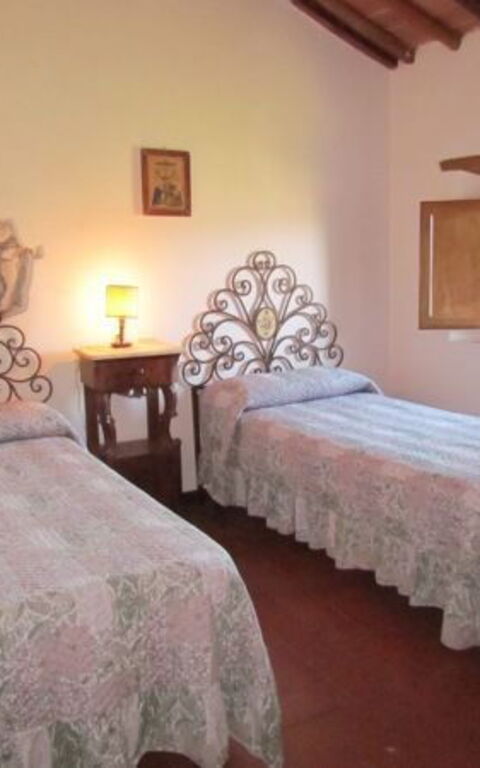 Il Nibbio Del Castello Di Monteluco