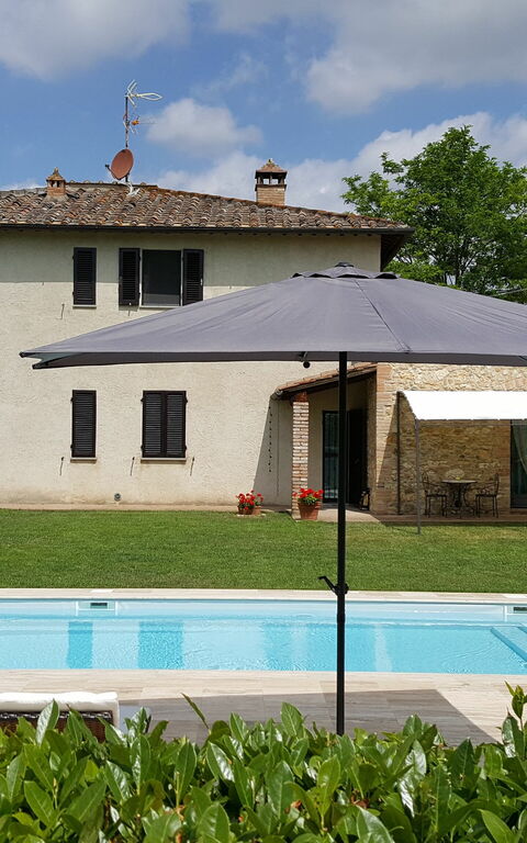 Podere Degli Olivi: bassin