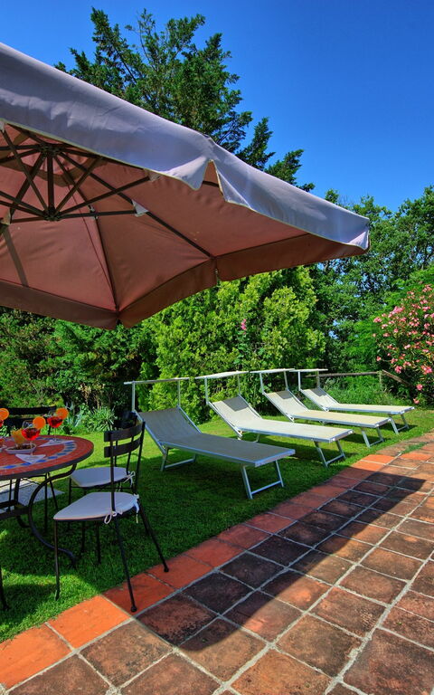 Villa Campogialli: bassin, Jardin