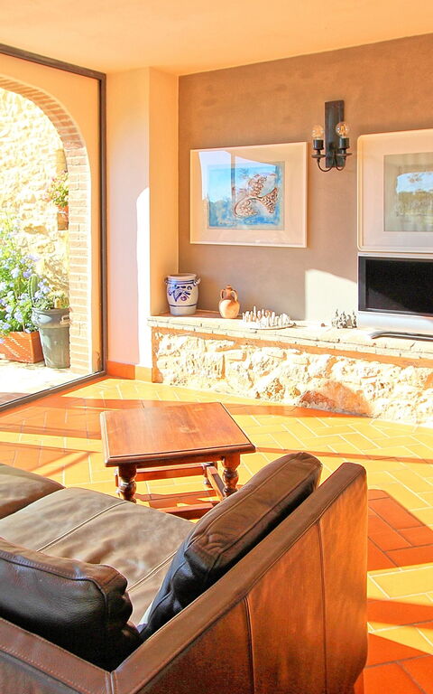 Guardistallo: Salle à manger, Salon