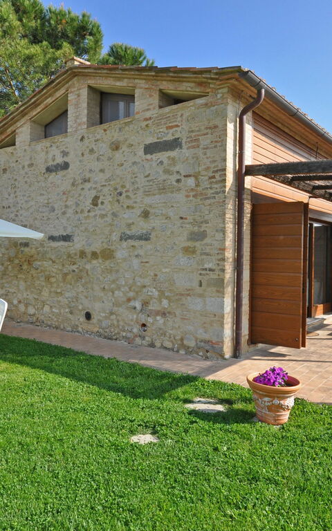 Capannino: Extérieurs, Jardin