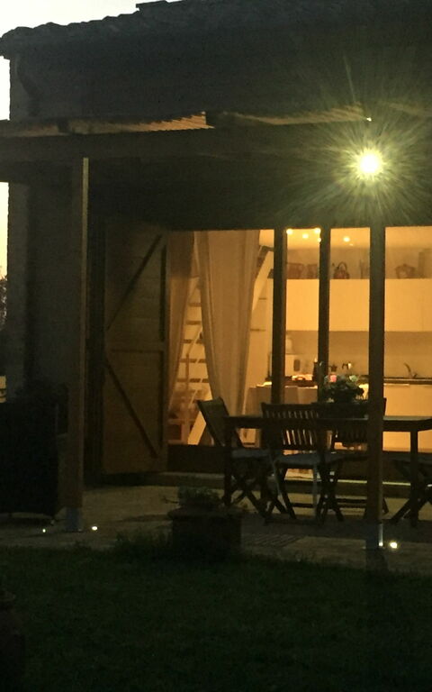 Capannino: Extérieur