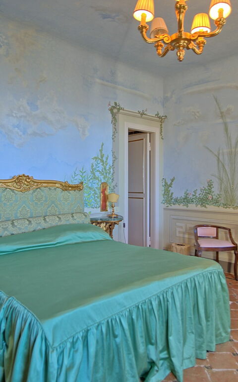 Villa Camaiore: chambre à coucher