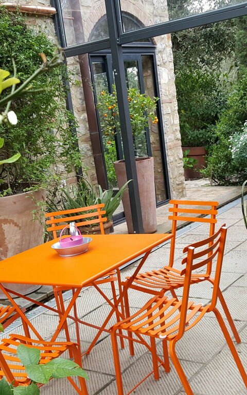 Villa Nova: Extérieur, Extérieurs