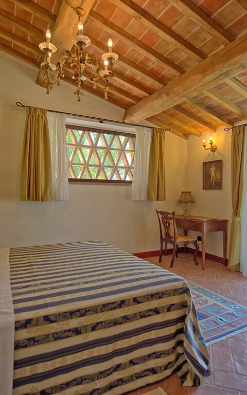 Villa Noceta: chambre à coucher