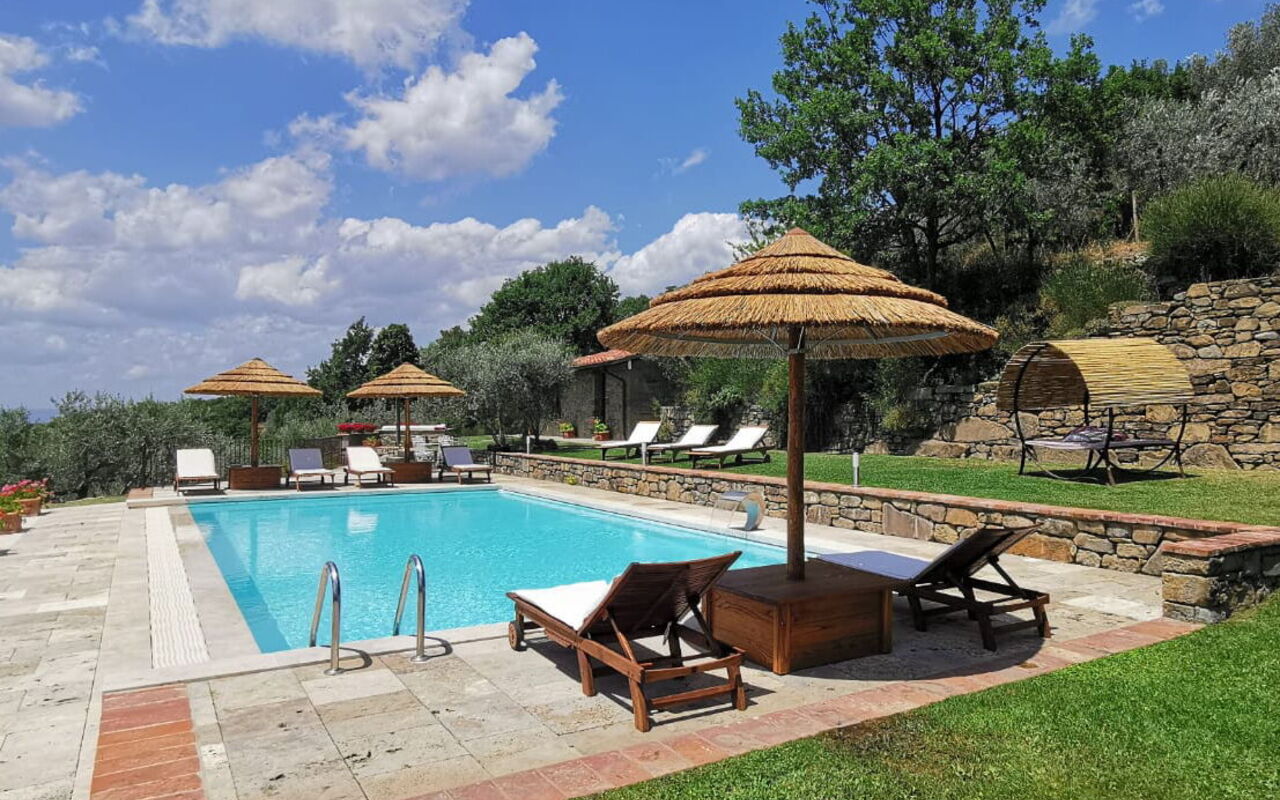 Villa Noceta: bassin, Jardin