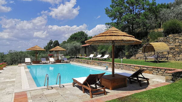 Villa Noceta: bassin, Jardin