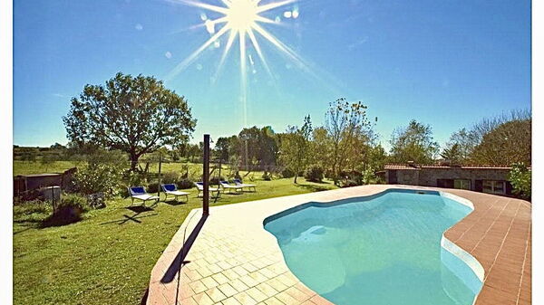 Funghi 2: bassin, Extérieur, Extérieurs, Jardin