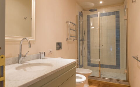 Logement La Valle 3 Castelfalfi: Salle de bain