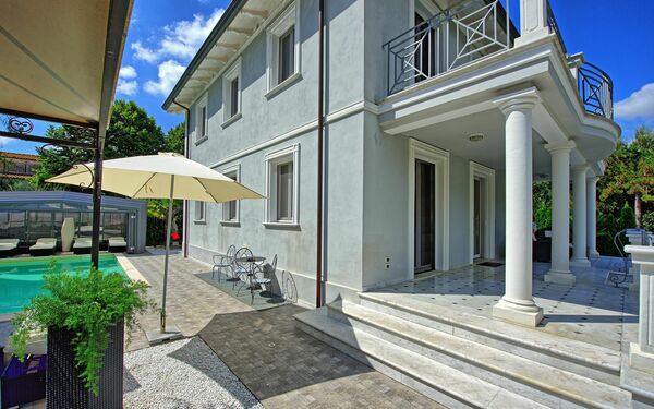 Villa Raffaela: Extérieur, Jardin