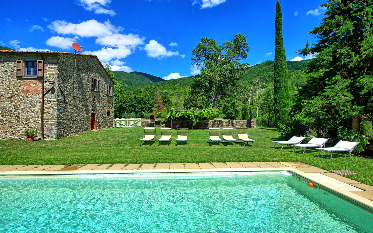 Villa Poggiolino: bassin, Extérieur, Jardin