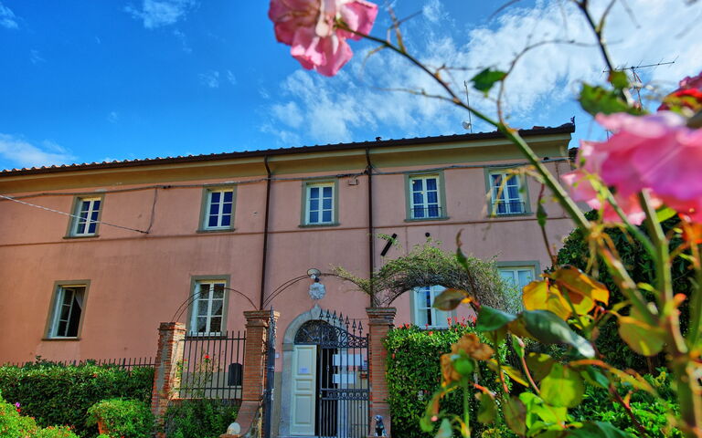 Il Gualdo: Extérieurs