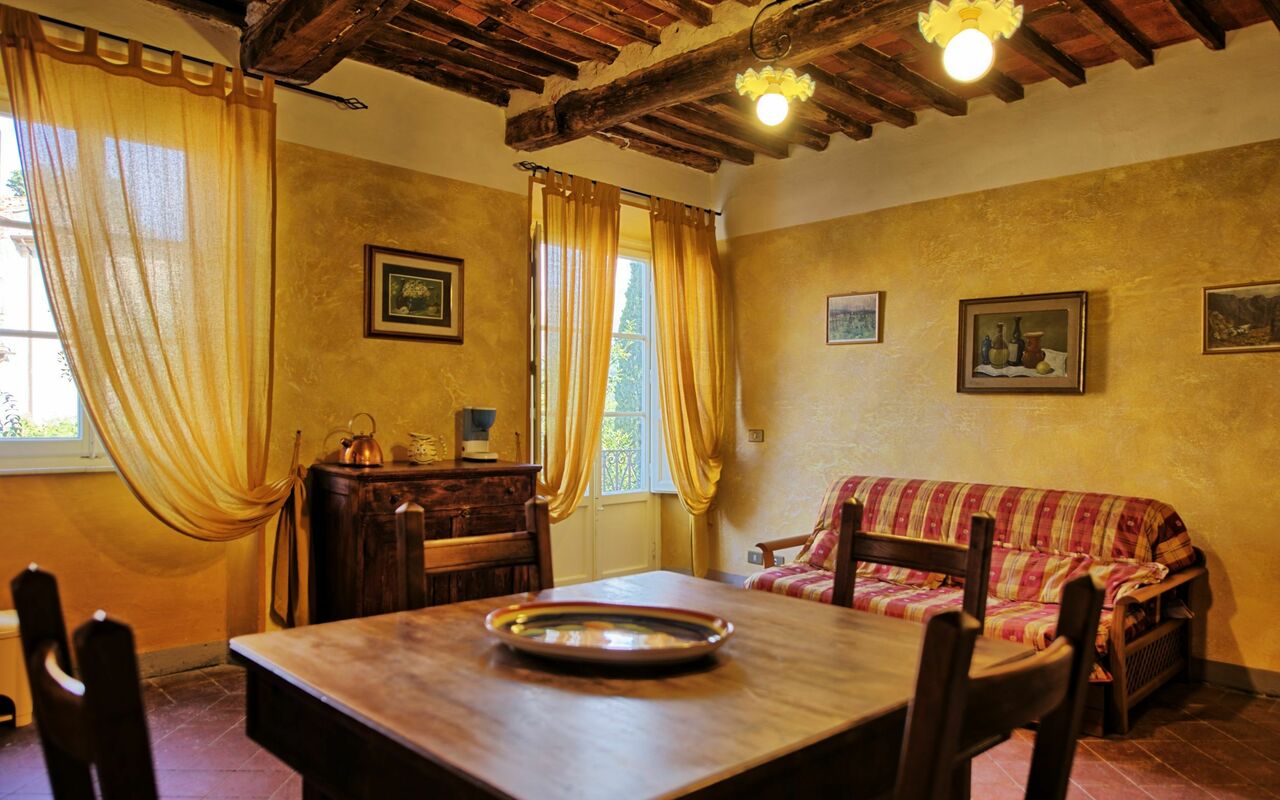 Logement Menestrello: Cuisine, Salle à manger, Salon