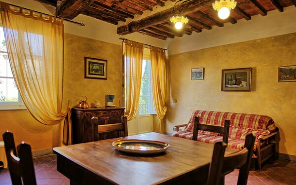 Logement Menestrello: Cuisine, Salle à manger, Salon