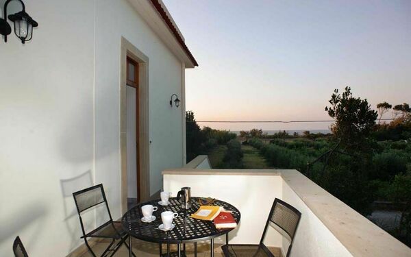 Cicero: Extérieurs, Jardin