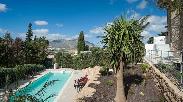 Baglio Maranzano - Titi: bassin, Jardin