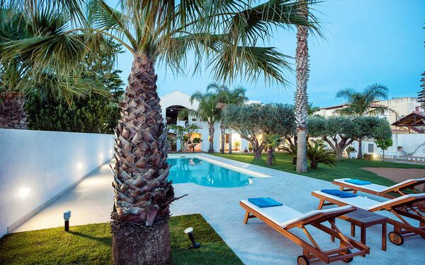 Casa Marsala: bassin, Jardin