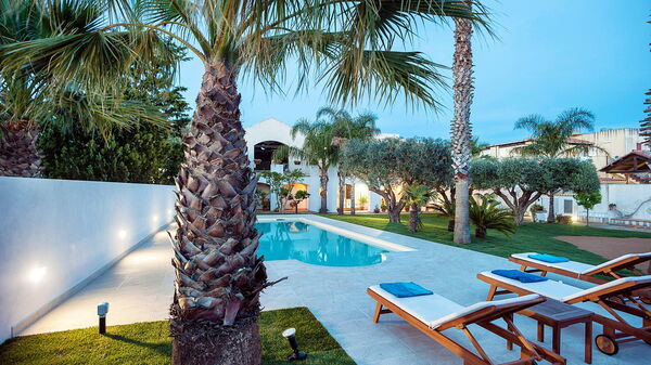 Casa Marsala: bassin, Jardin