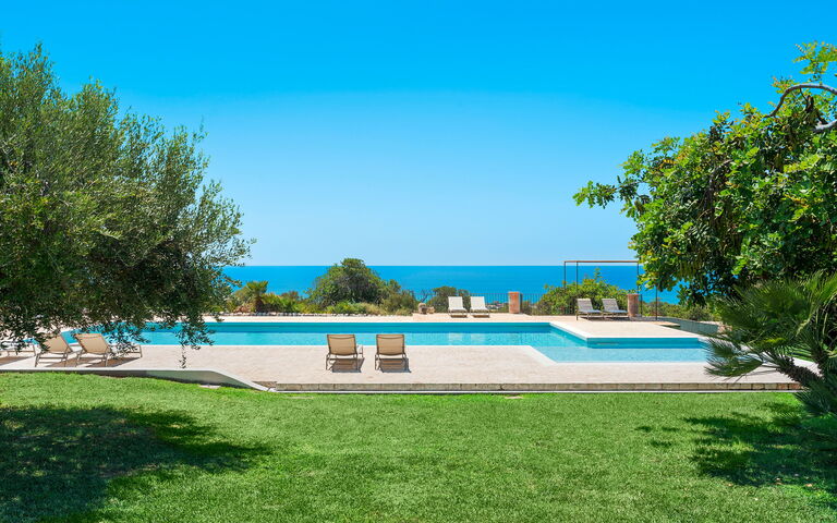 Isla Verde: bassin, Extérieur, Extérieurs, Jardin, Vues