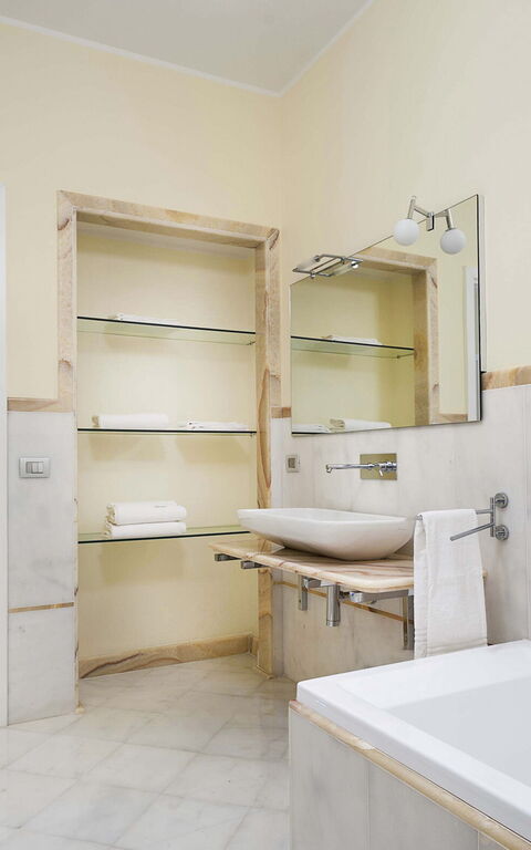 Afrodite: Salle de bain