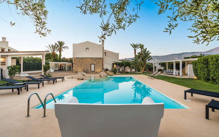 Villa Ager Costa: bassin, Extérieur, Extérieurs