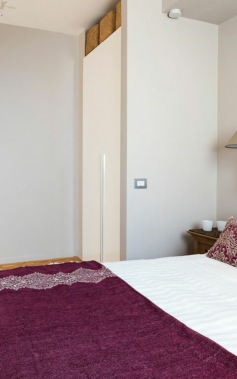 Viagrande: chambre à coucher