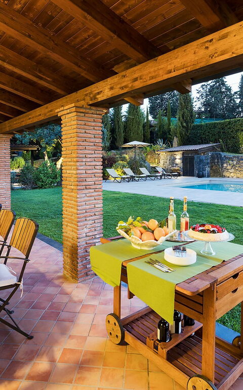 Viagrande: Extérieur