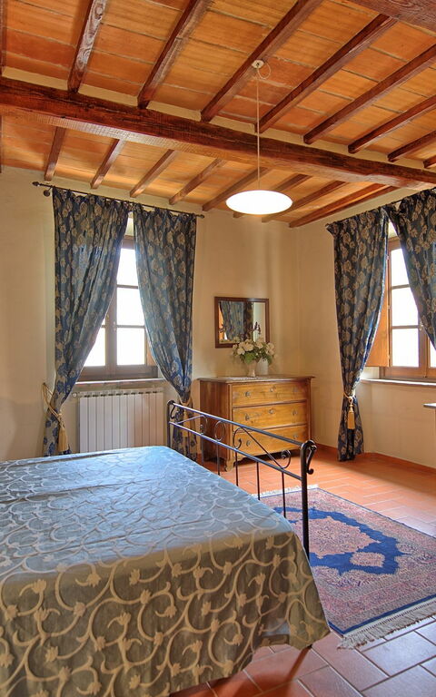 Villa Capolona: chambre à coucher