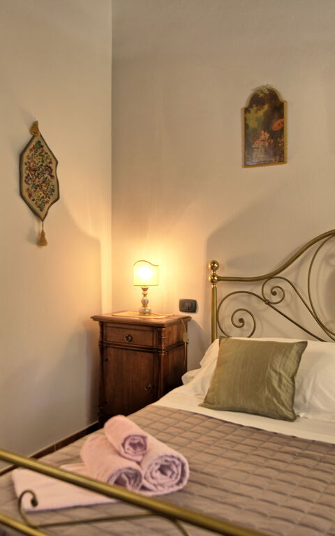 Villa Portole Due: chambre à coucher