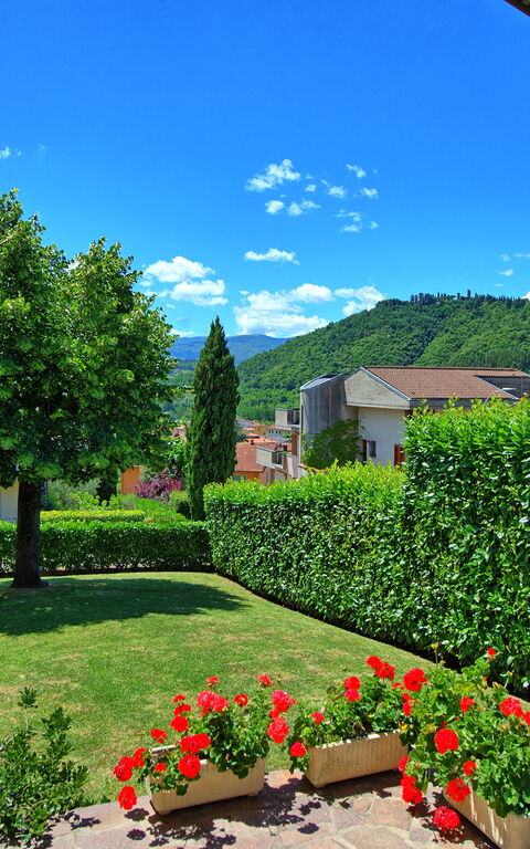 Villa Pratovecchio: Extérieur, Jardin, Vues