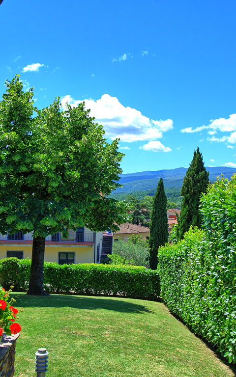 Villa Pratovecchio: Extérieur, Jardin