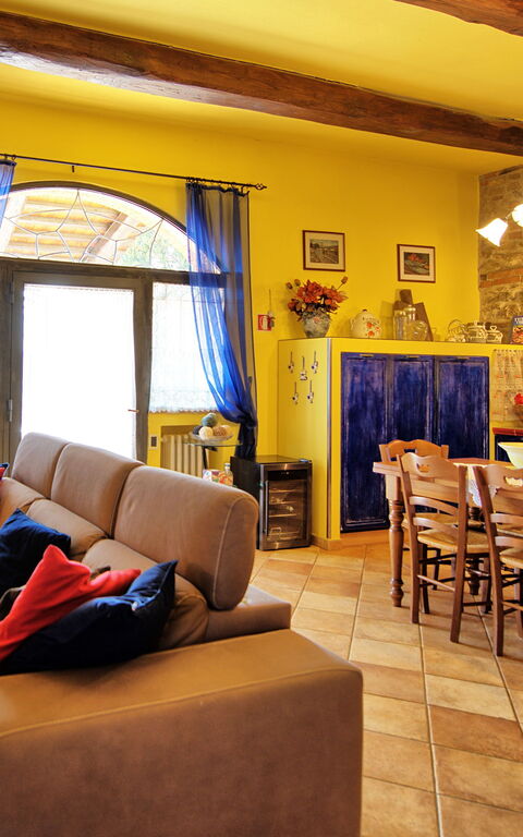 Villa Sabrina: Cuisine, Salle à manger, Salon